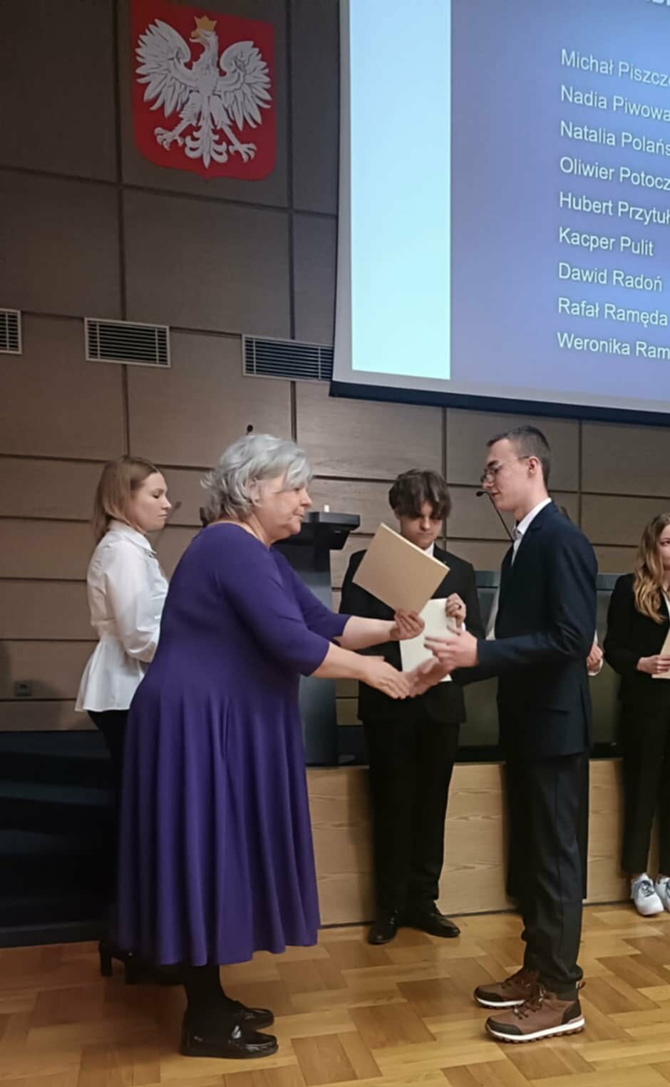 Uroczystość wręczenia dyplomów Stypendiów Prezesa Rady Ministrów i Ministra Edukacji