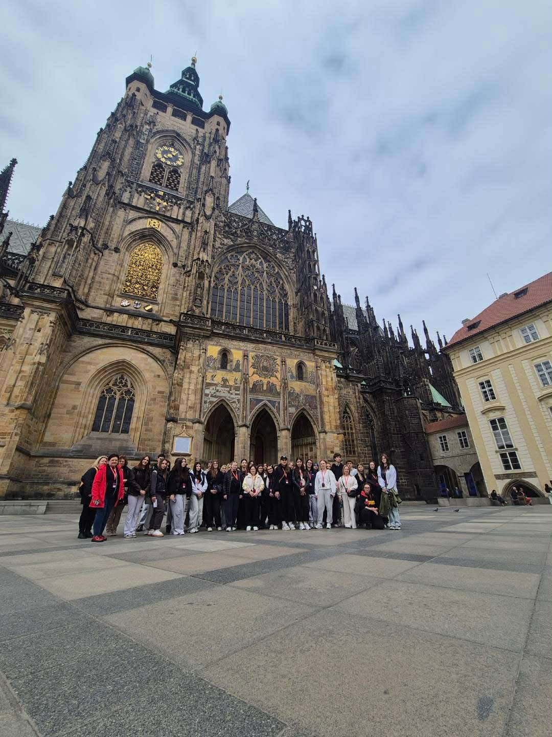 Trzydniowa wycieczka uczniów klas 2s i 3s do Pragi i Adršpachu